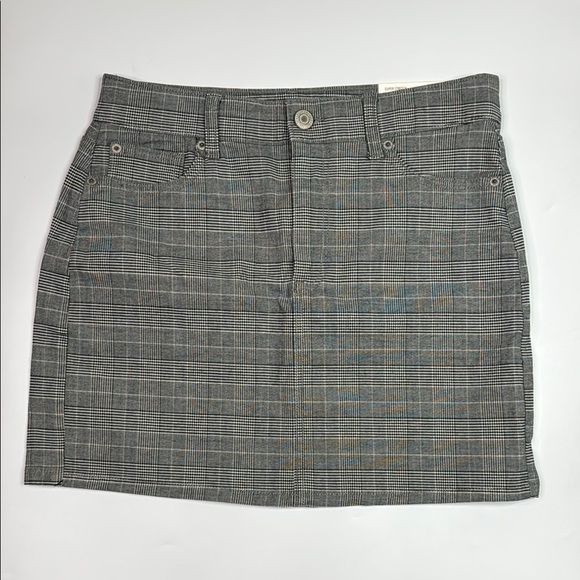 American Eagle Outfitters Dresses & Skirts - American Eagle Super Stretch Hi Rise Mini Black White Check Skirt 6 LONG NWT